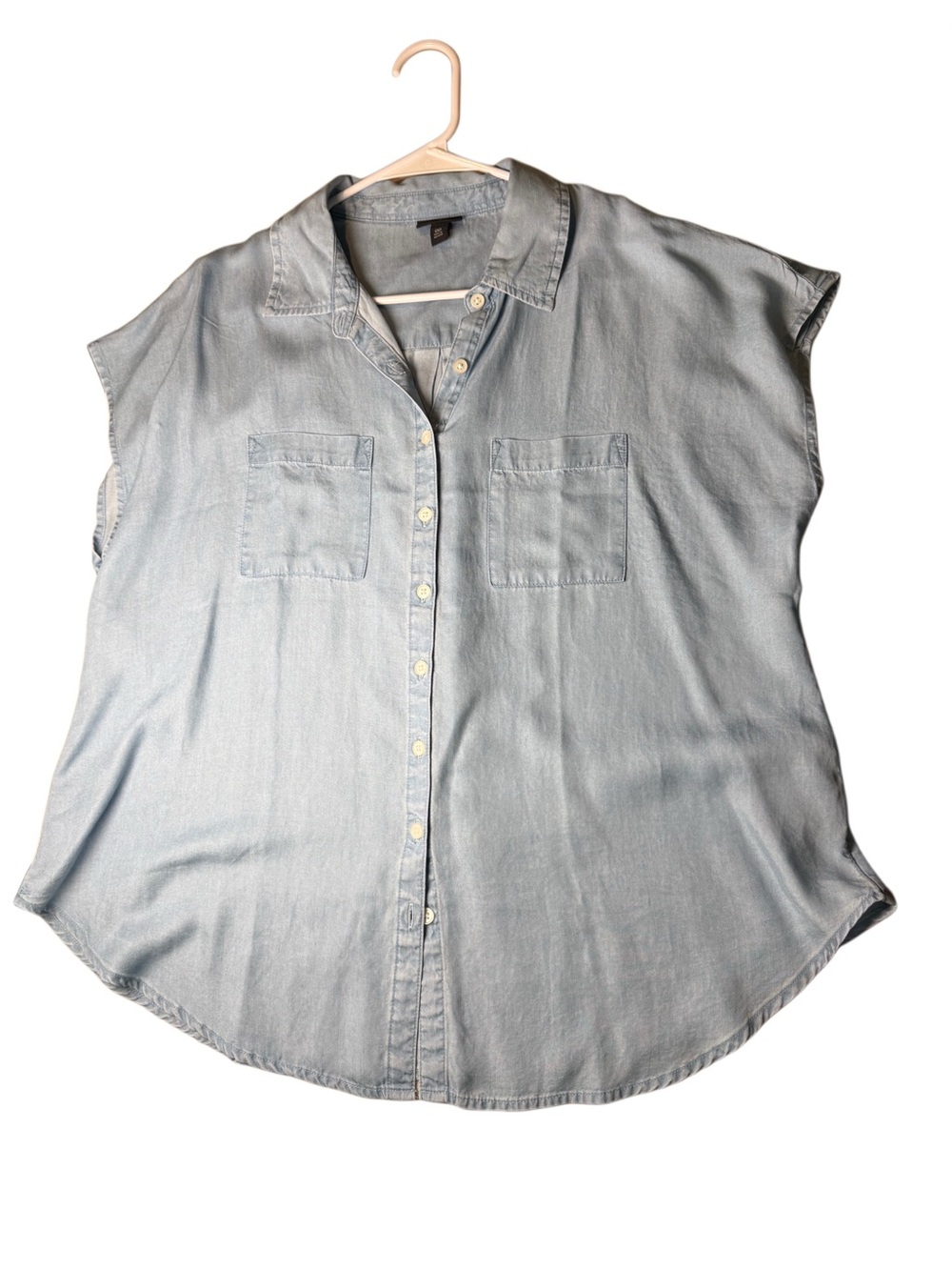 torrid Light Blue Chambray Button-Down Cap Sleeve Top